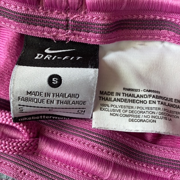 Nike shorts - Picture 5 of 6